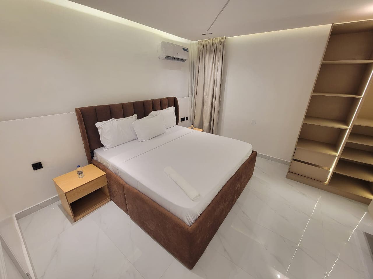 The Oniru Grand Haven Luxury 3-Bedroom Apartment - Unit 2 - Image 3