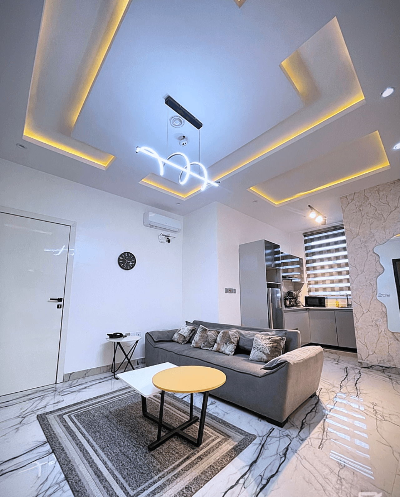 Diamond Executive Elegant 1-Bedroom Apartment - Unit 3 - Image 2