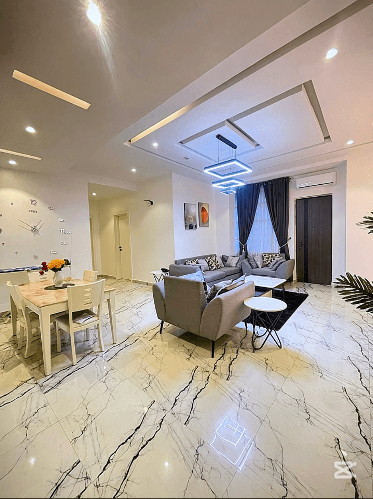 Ruby Royal 2-Bedroom Apartment - Unit 2