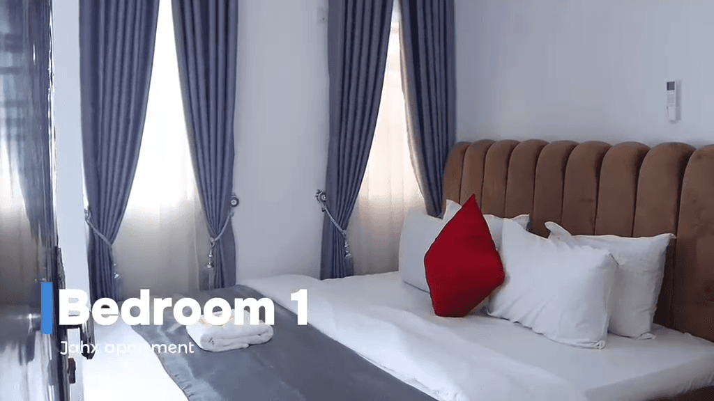 The Sterling Duplex - Contemporary Three-Bedroom Escape - Image 3