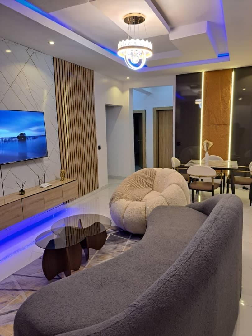 Diolux Serviced Apartment – 2 Bedroom Apartment, Sangotedo - Image 5
