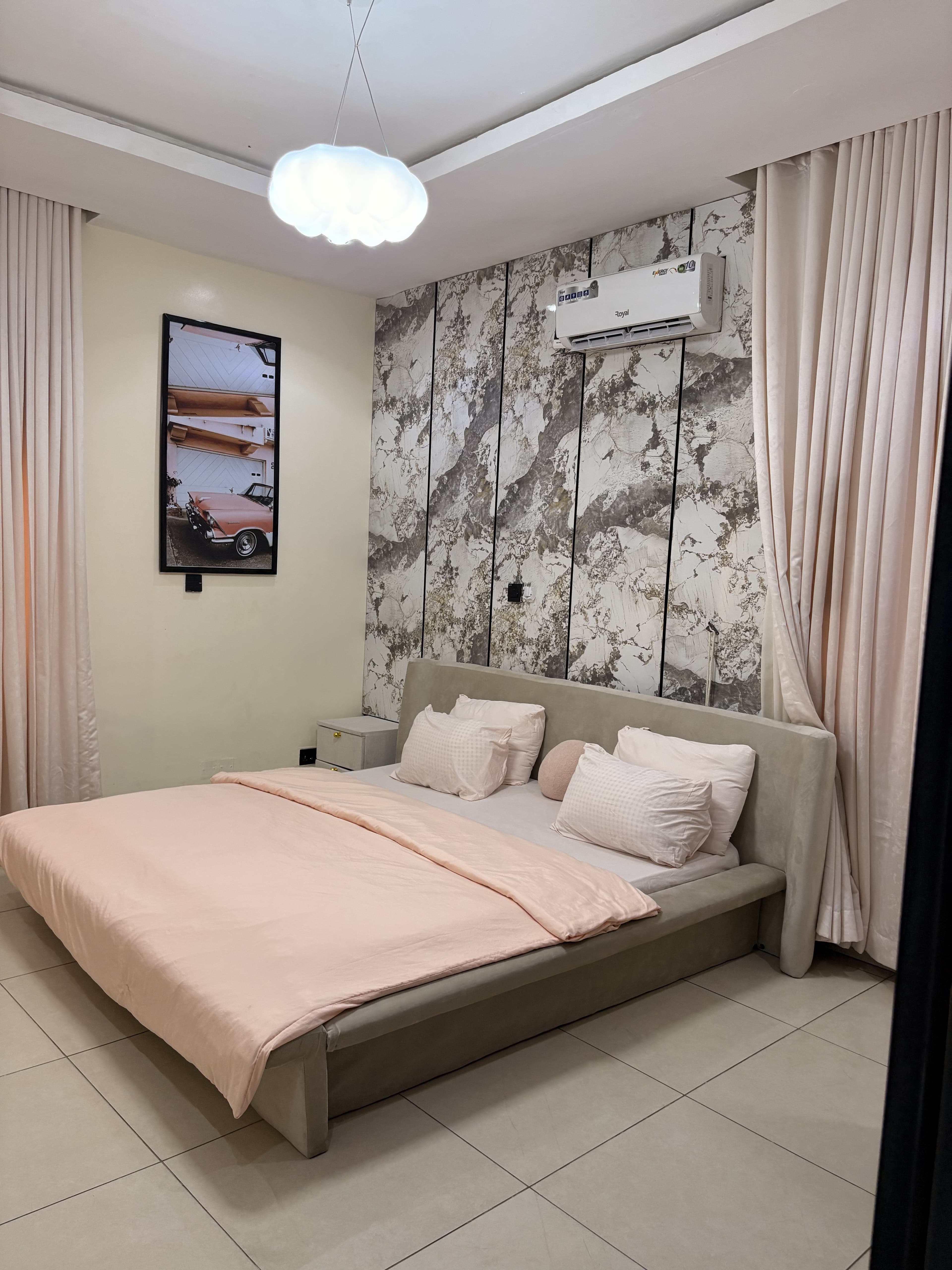 Pearlsend 2-Bedroom Apartment - Unit 2 - Image 5