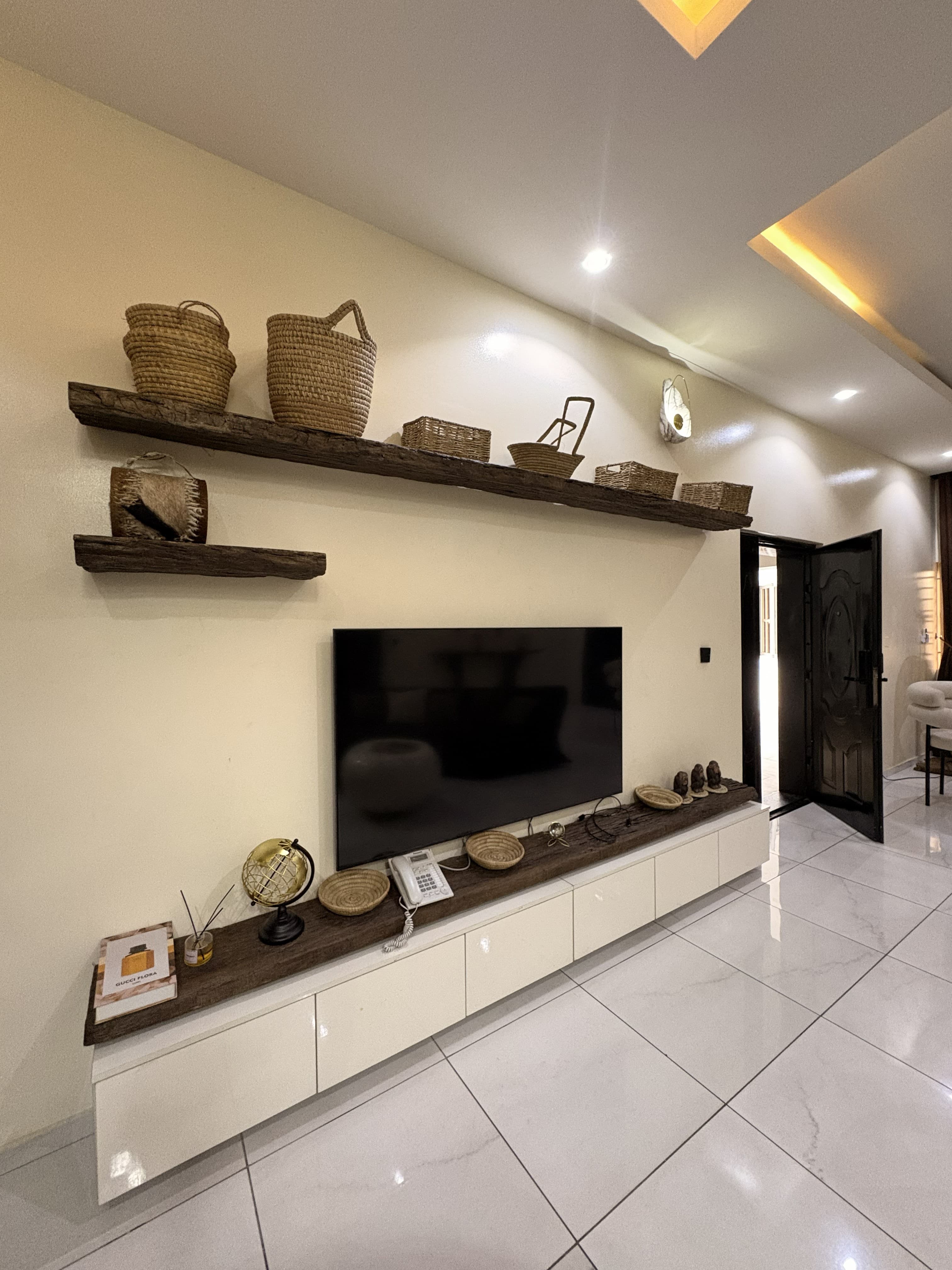 Pearlsend 3-Bedroom Apartment - Image 2