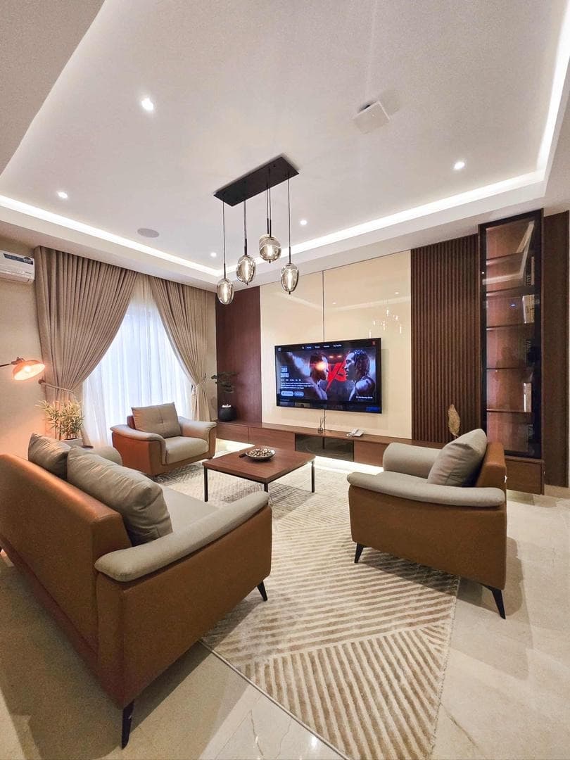 Elegant One-Bedroom En-Suite Apartment - Unit 2 - Image 4