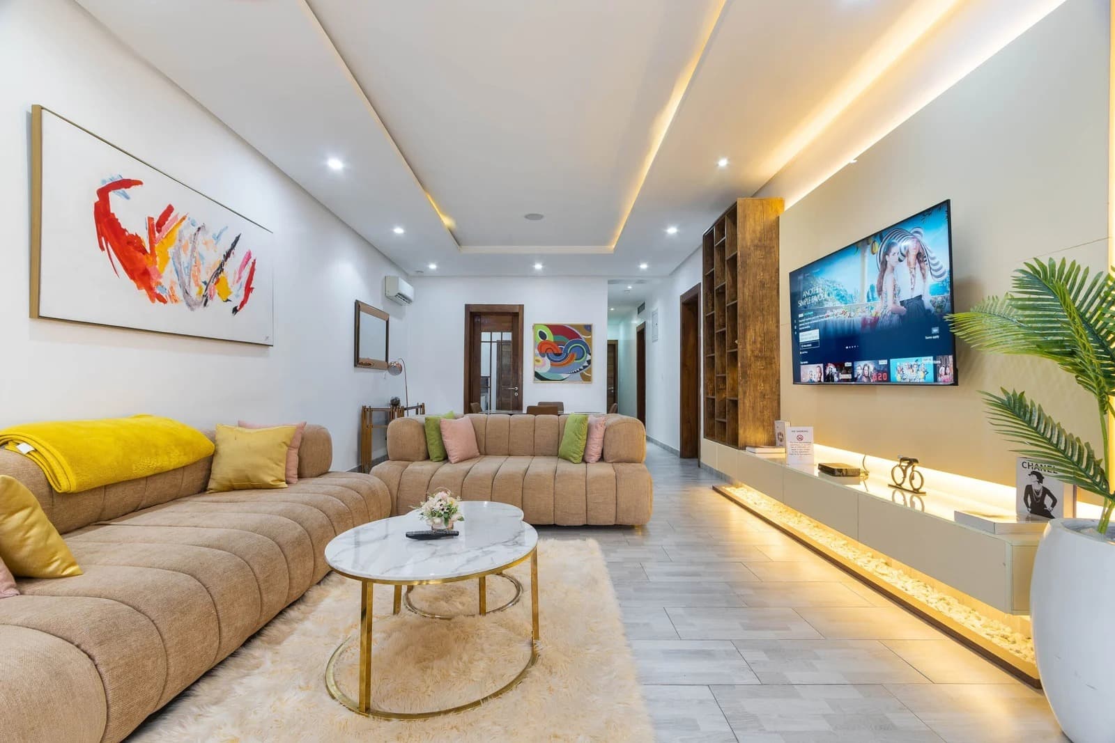 Jenelle's Place 1 - Luxury Fully Furnished 3 Bedroom Apartment