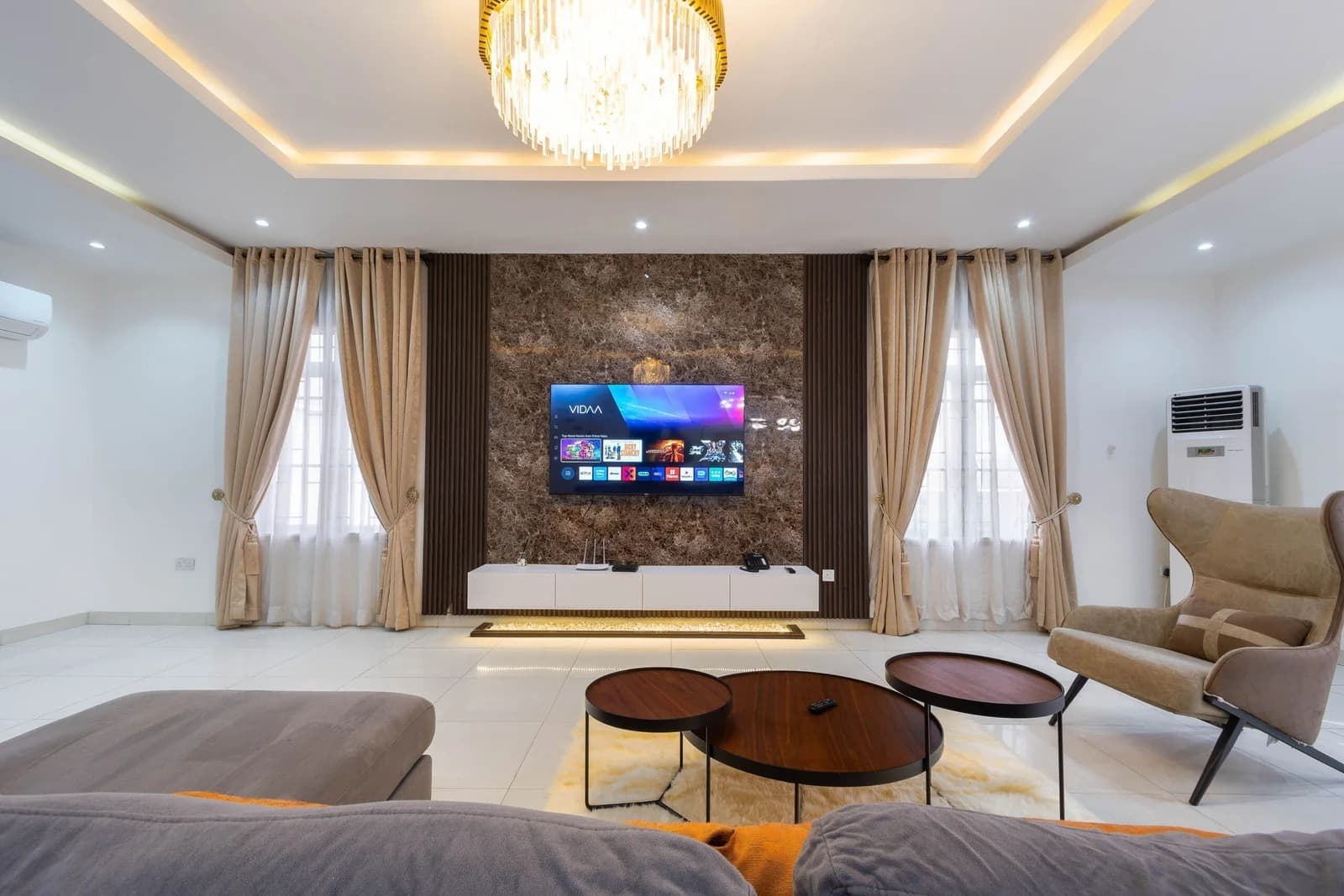 House 9 - Luxury Fully Furnished 3 Bedroom Penthouse - Image 3