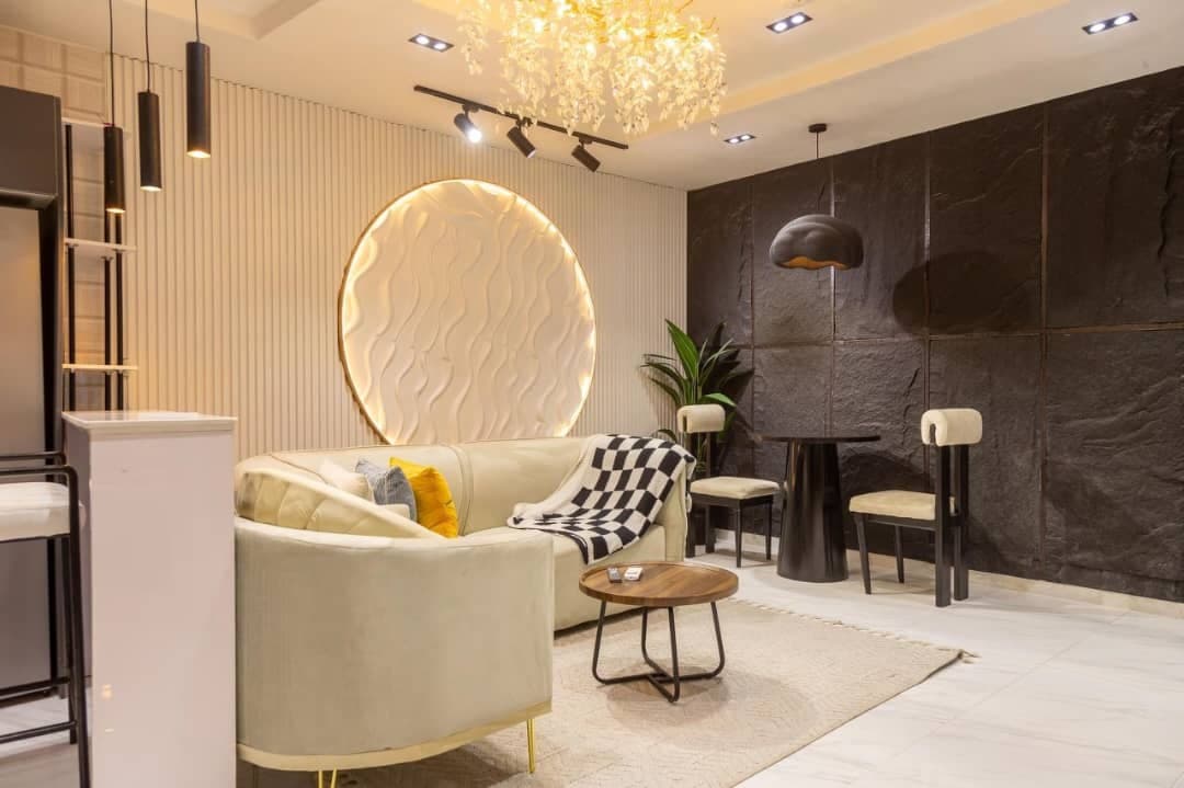 Amanda’s Residence – Modern 1-Bedroom Apartment with Luxury Amenities - Image 2