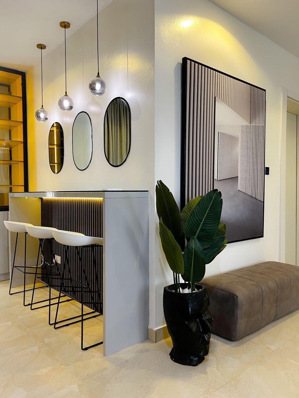 Luxury 3-Bedroom Apartment in Lekki Phase 1 - Image 4