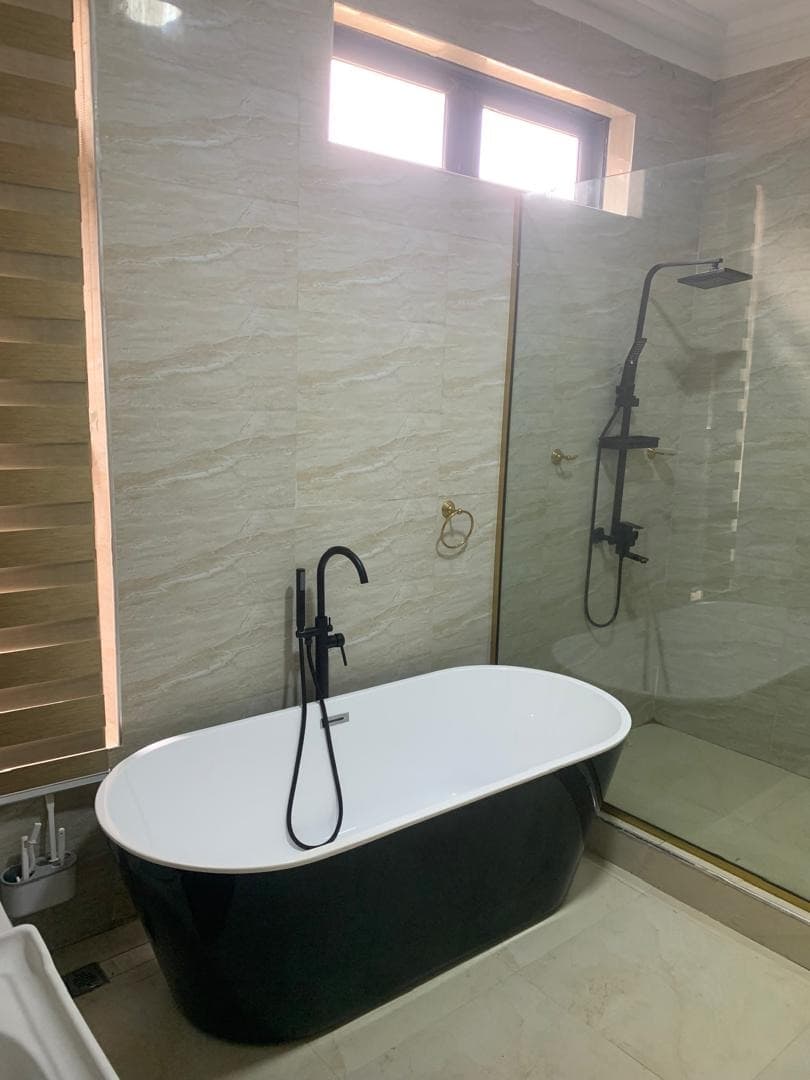 Premium 3-Bedroom Apartment in Lekki Phase 1 - Image 4