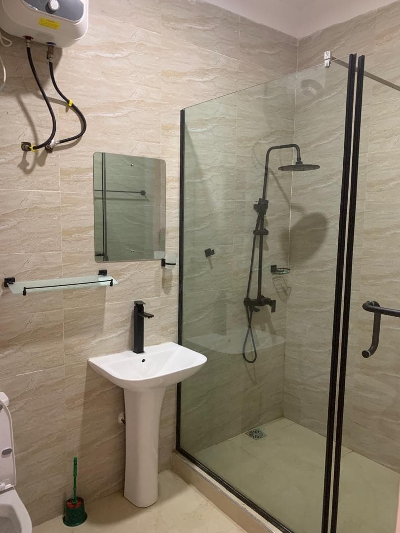 Premium 3-Bedroom Apartment in Lekki Phase 1 - Image 5