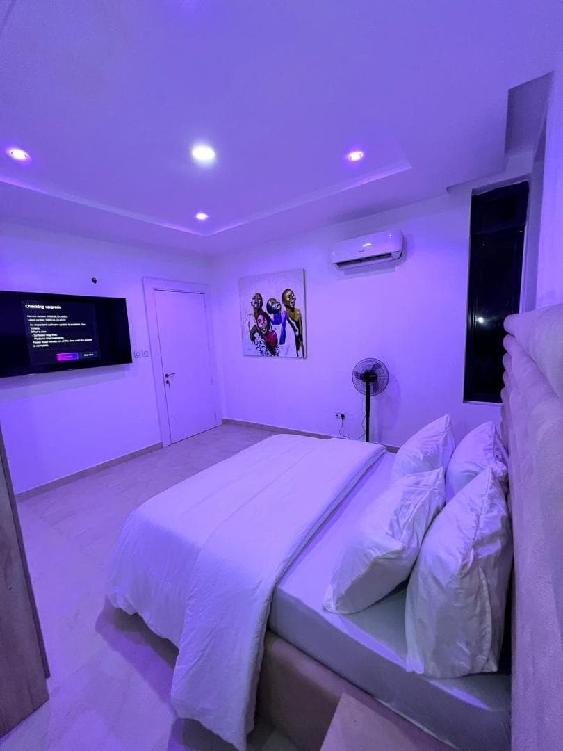 Rock Apartment – Luxury 3-Bedroom Retreat in Lekki Phase 1 - Image 2