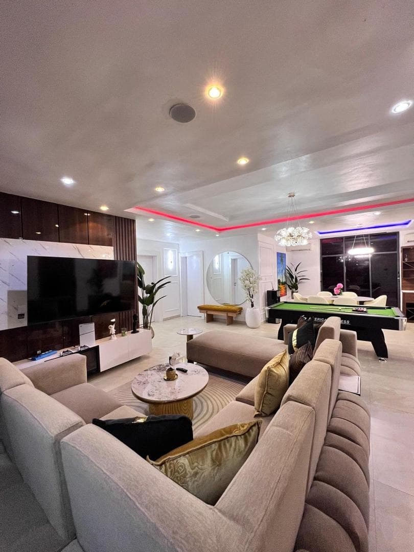 Rock Apartment – Luxury 3-Bedroom Retreat in Lekki Phase 1
