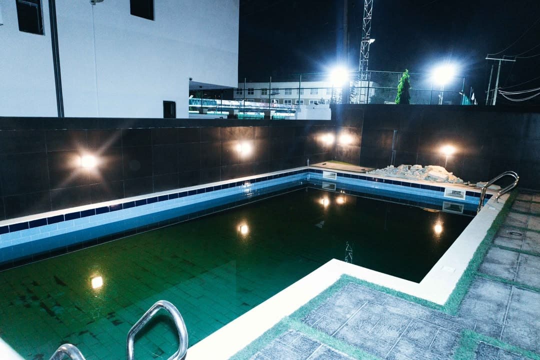 Tijegab Homes - Luxury 4-Bedroom Apartment - Image 4