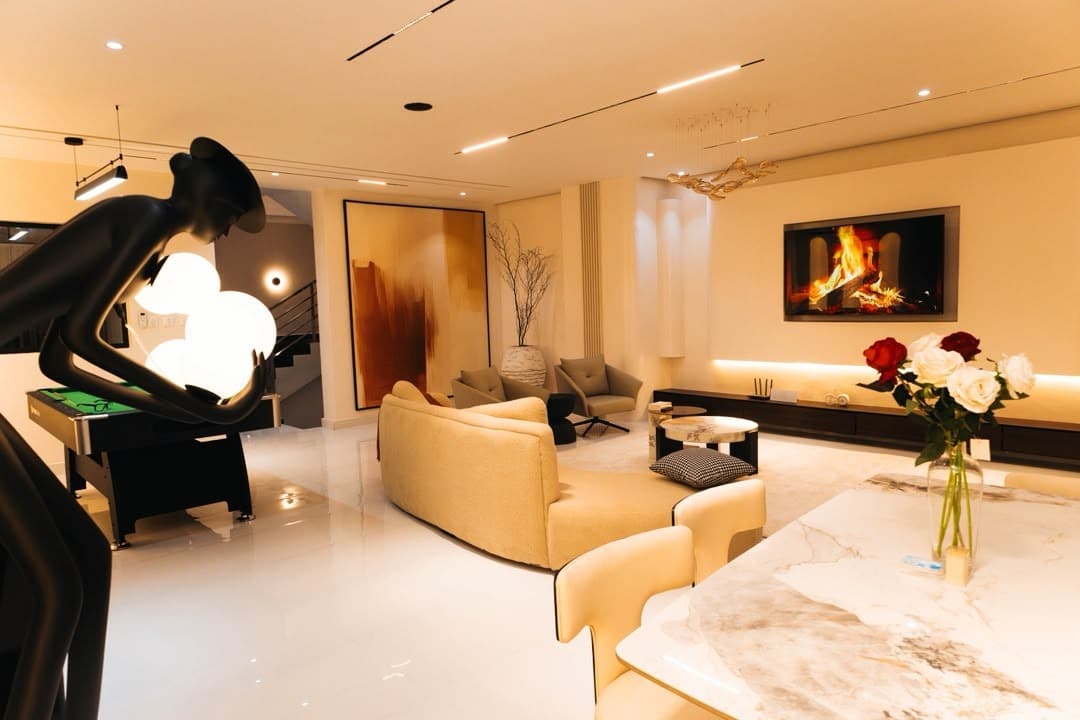 Tijegab Homes - Luxury 4-Bedroom Apartment