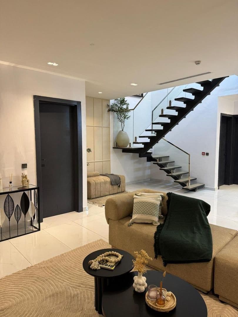 Luxury 2-Bedroom in Lekki - Image 2