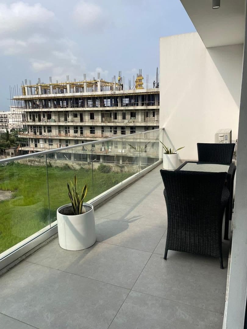 Luxury 2-Bedroom in Lekki - Image 3