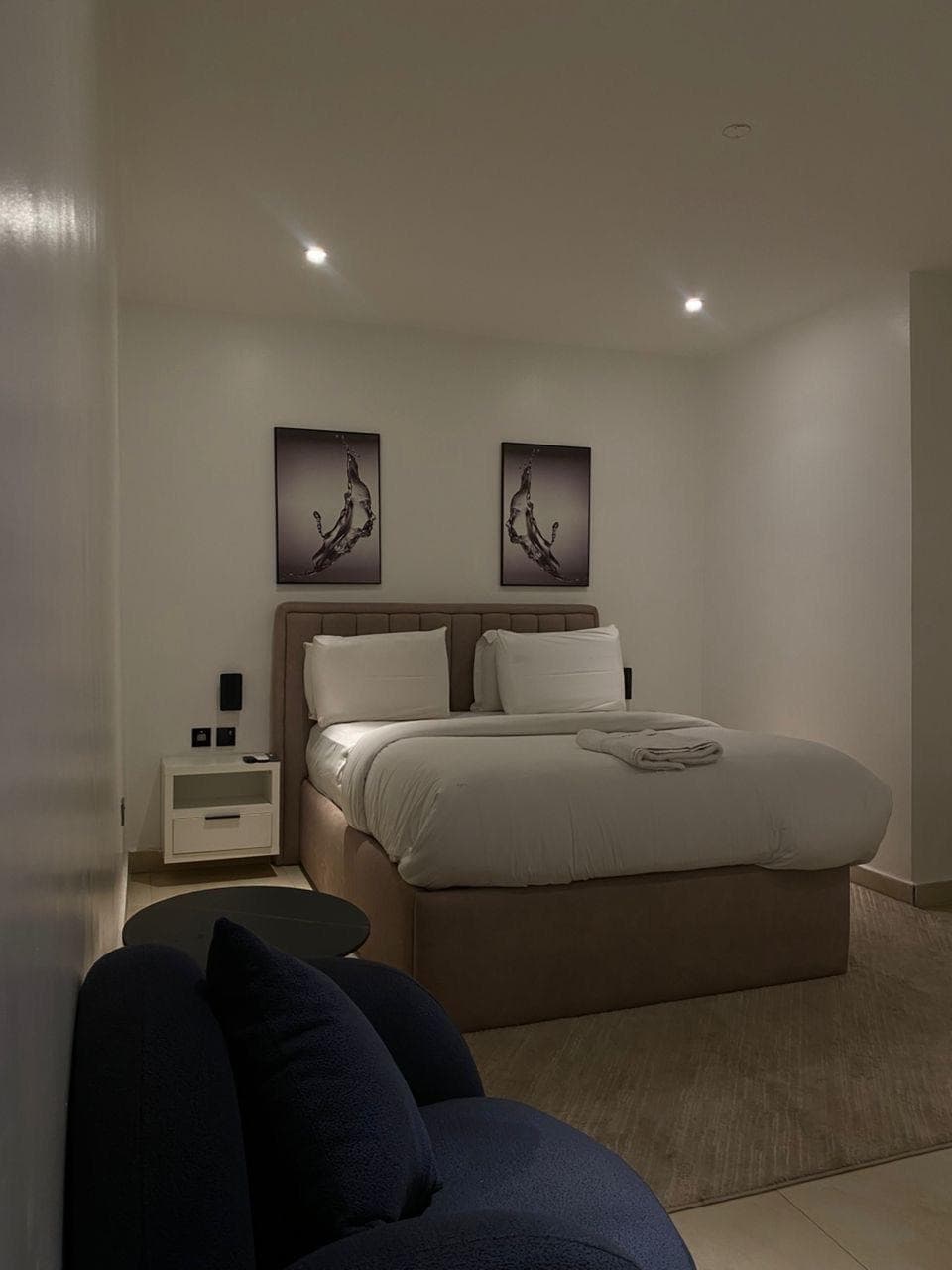 Pawn Hub Premium Studio Apartment - Image 3