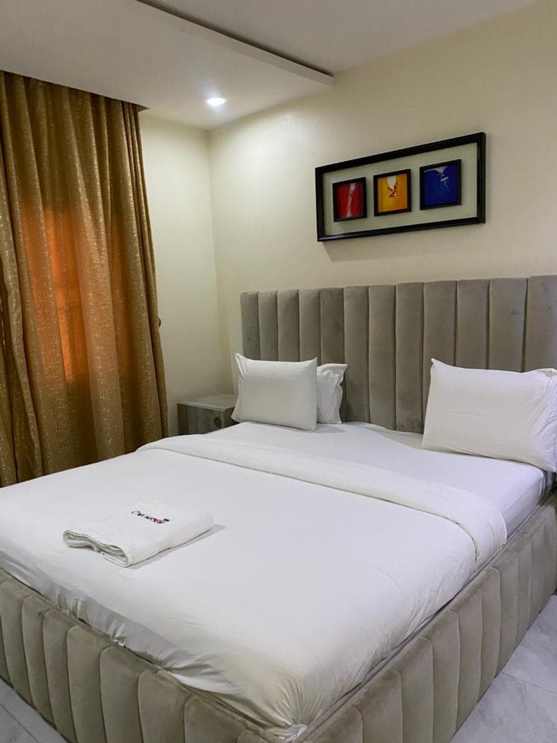 Pawn 1 Premium One-Bedroom Serviced Apartment