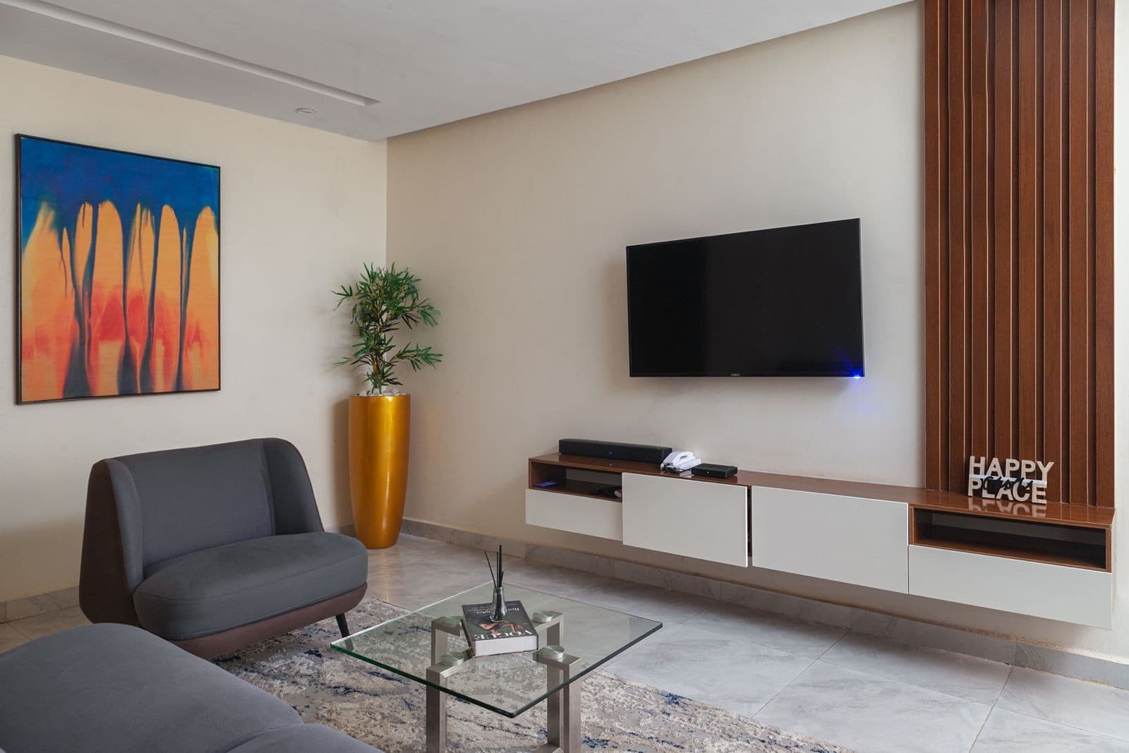 Bishop Pad Premium 2-Bedroom Apartment