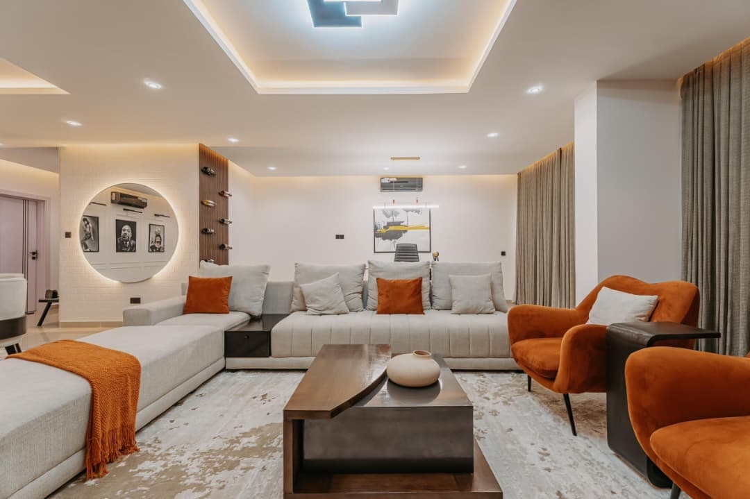 Spacious 3Bedroom Apartment with a Stunning City View - Image 2