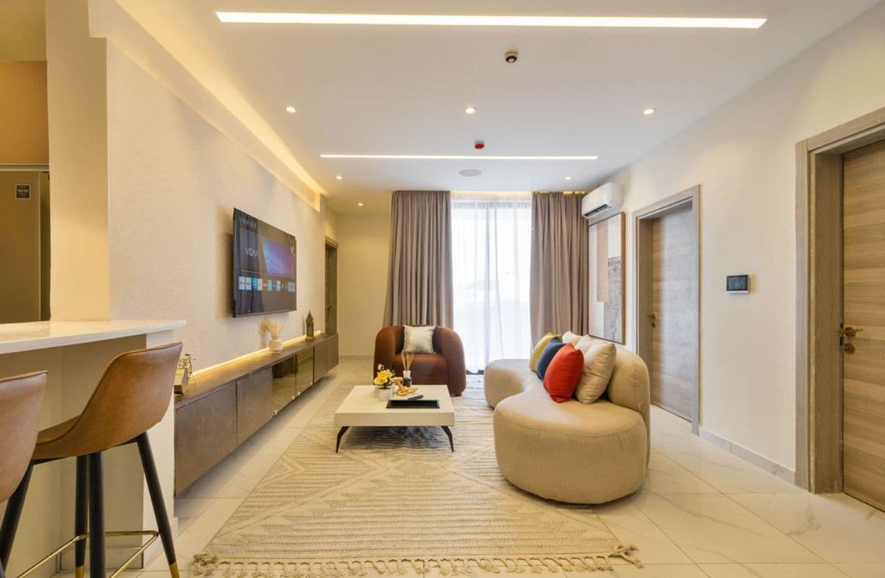 The Omni | Stylish Luxury Apartment with Rooftop Pool1