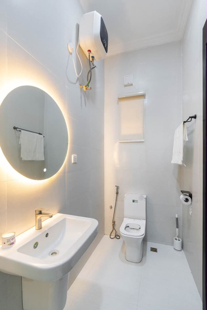 Executive 2-Bedroom Apartment in Lekki - Image 4