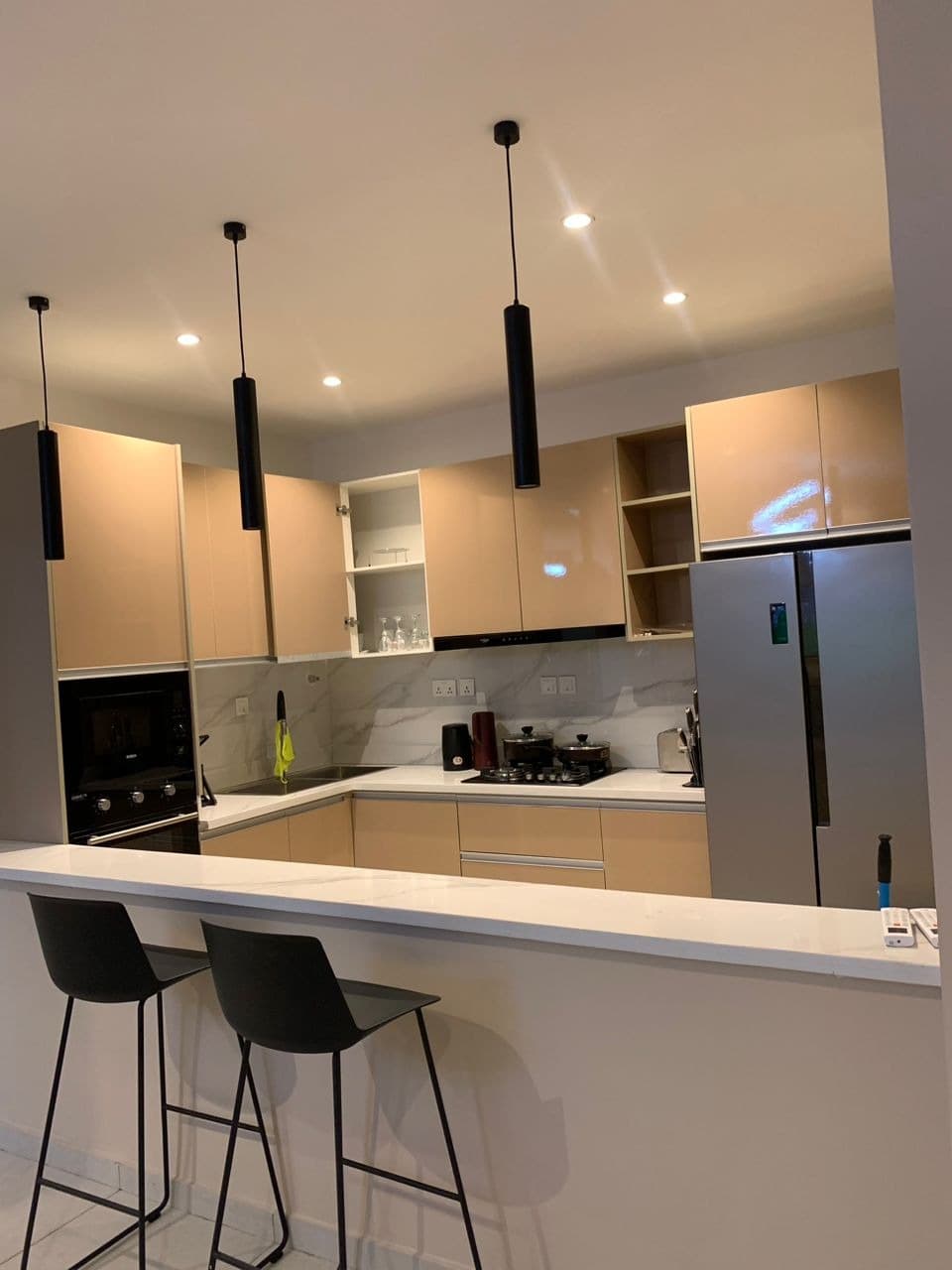 The Omni | Elevated 1-Bedroom Living with City Views - Image 4