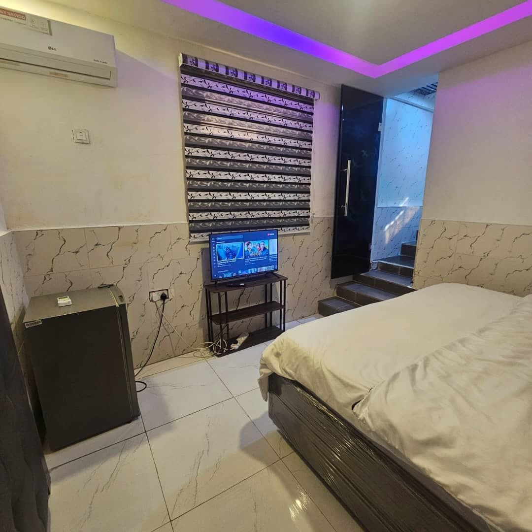Studio Apartment with Pool