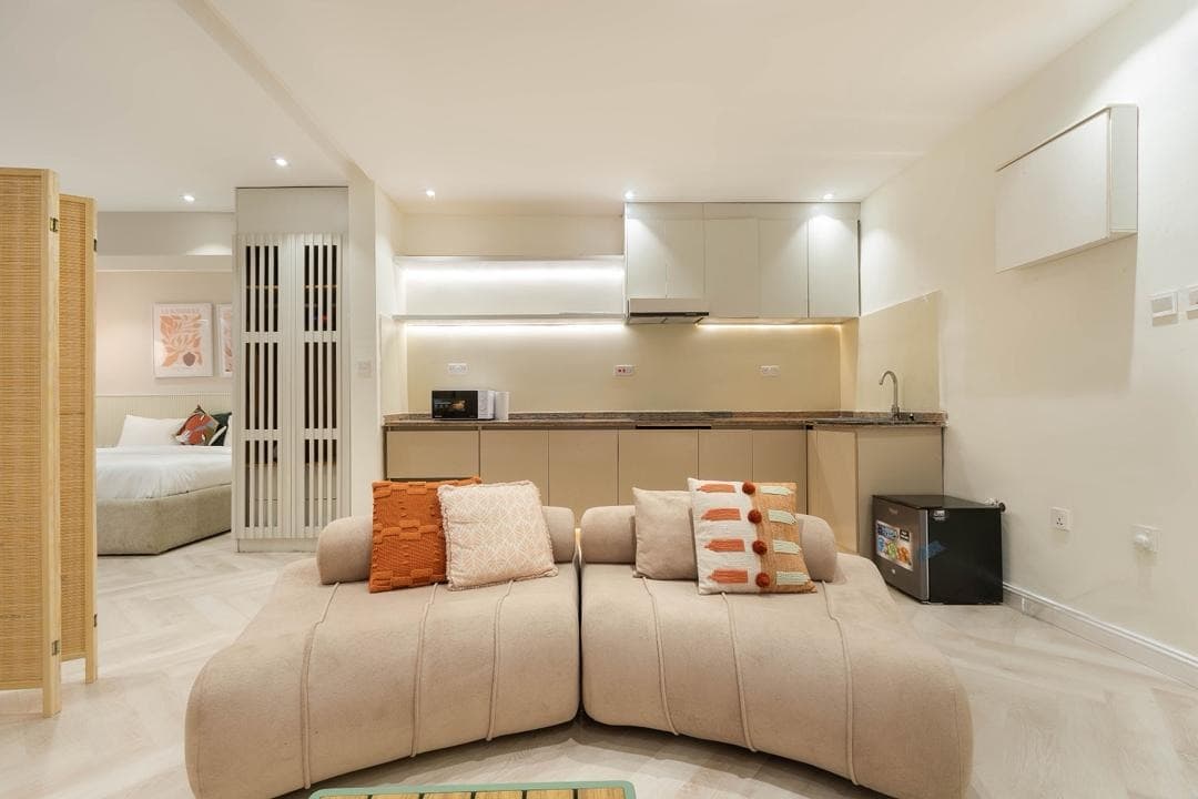 New Studio Apartment - Image 2