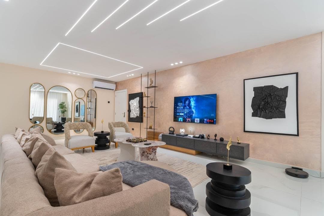 Artistic 3-Bedroom Retreat Haven in Ikoyi - Image 4