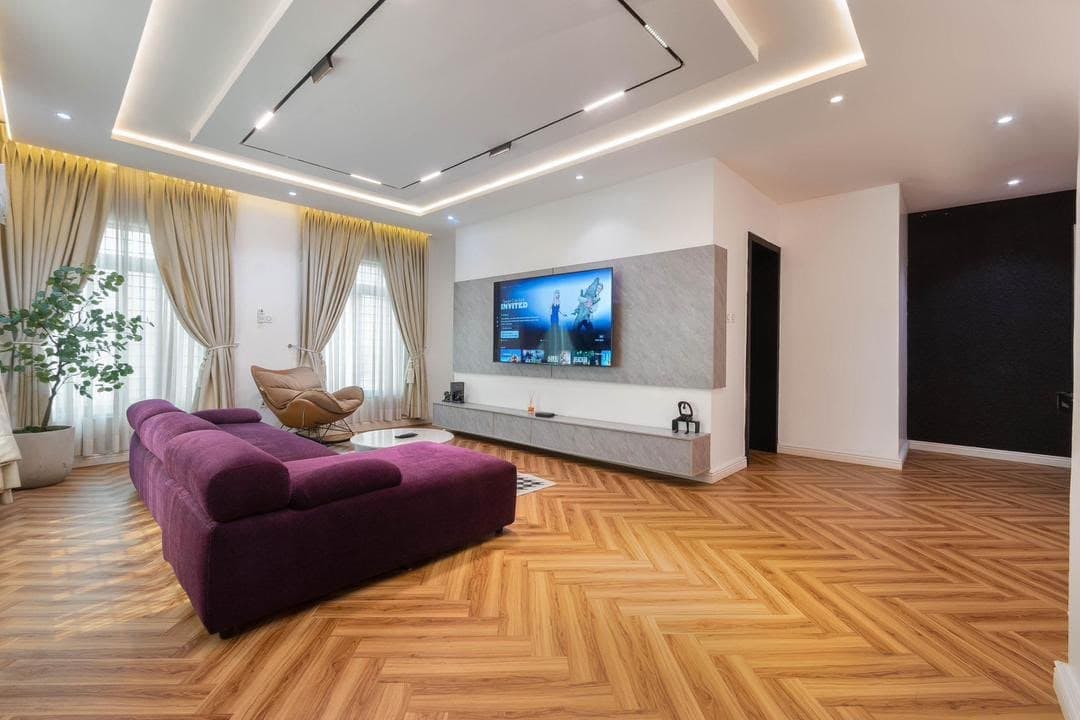 A Luxury 3 Bedroom Well Furnished Apartment in Lekki - Image 2