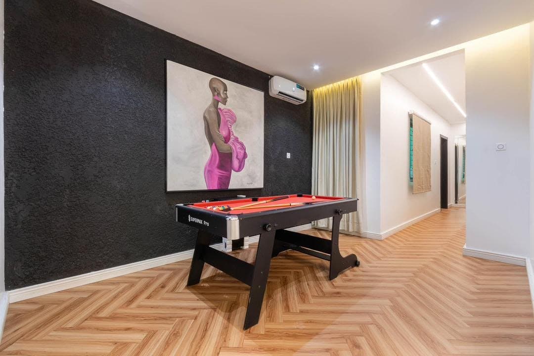 A Luxury 3 Bedroom Well Furnished Apartment in Lekki - Image 4