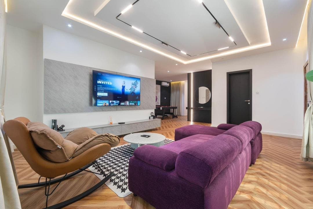 A Luxury 3 Bedroom Well Furnished Apartment in Lekki - Image 3