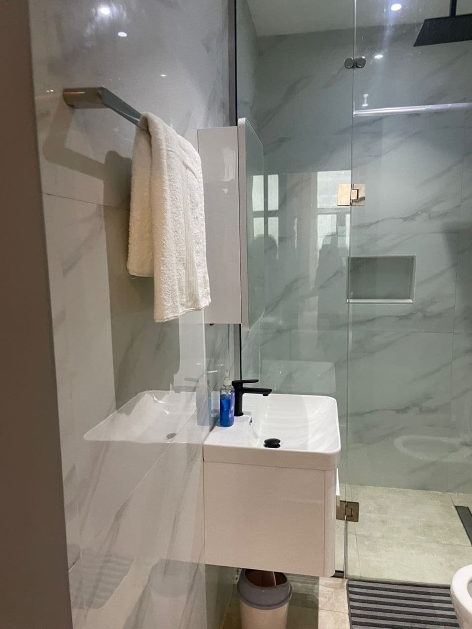 Premium 1-Bedroom City Escape in Lekki - Image 2