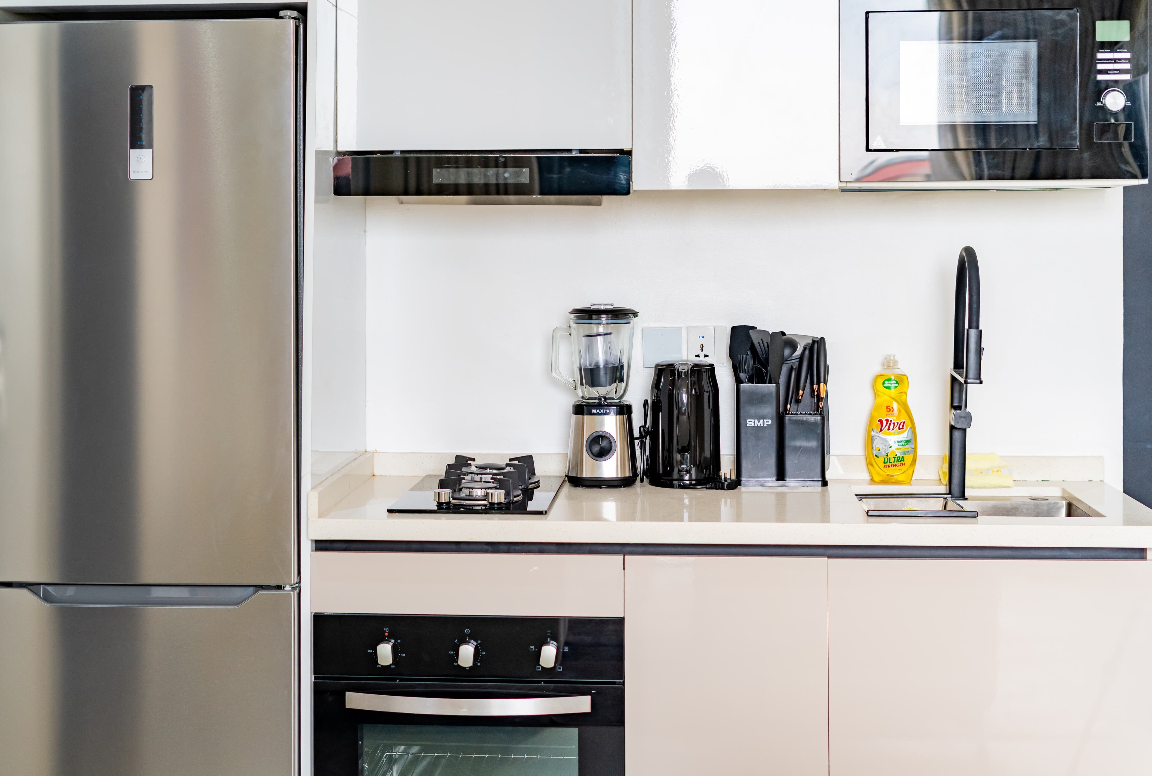 Exclusive 1-Bedroom Apartment - Image 5