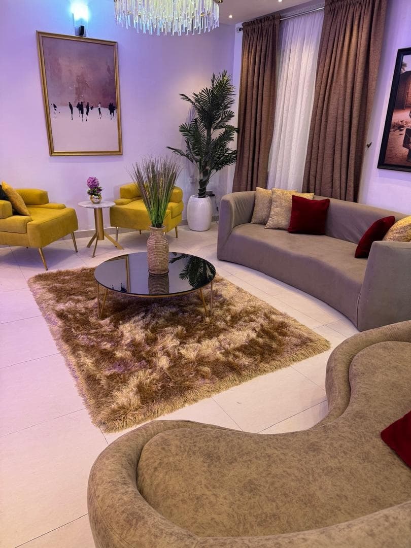 D Barbs 3-Bedroom Apartment - Unit 1