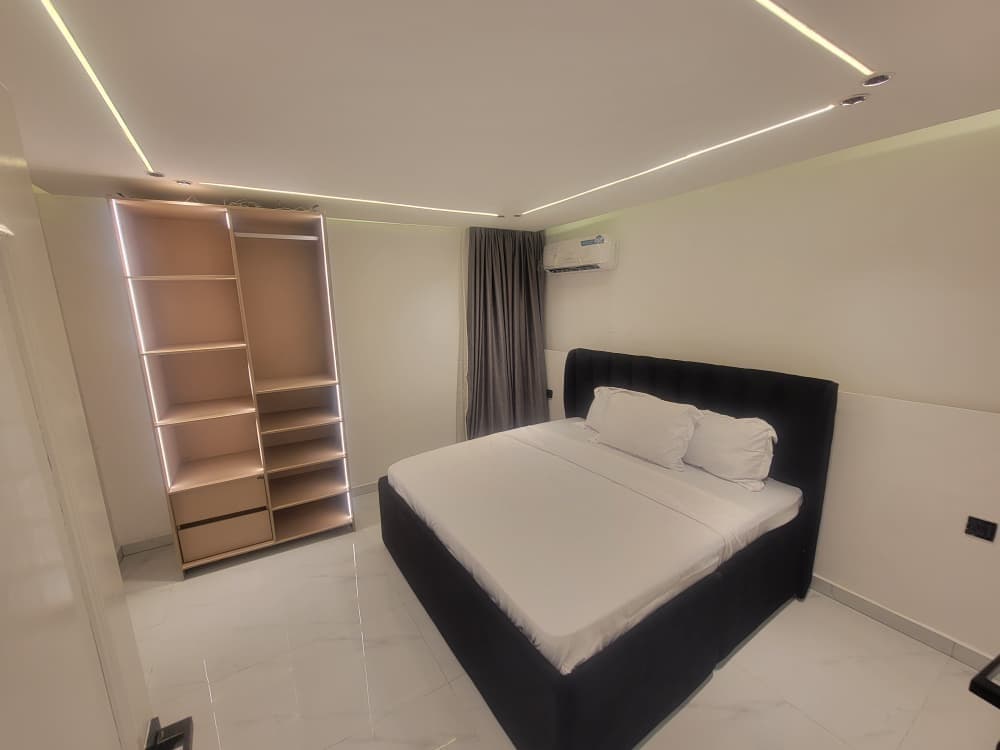 The Oniru Grand Haven Luxury 3-Bedroom Apartment - Unit 5 - Image 4