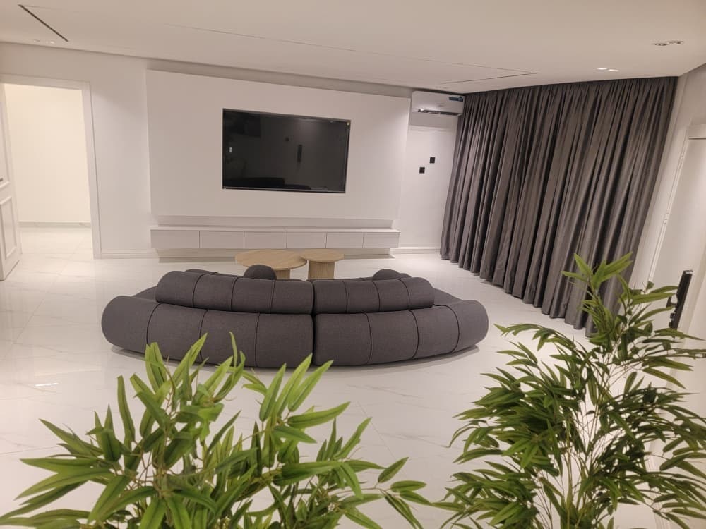 The Oniru Grand Haven Luxury 3-Bedroom Apartment - Unit 5