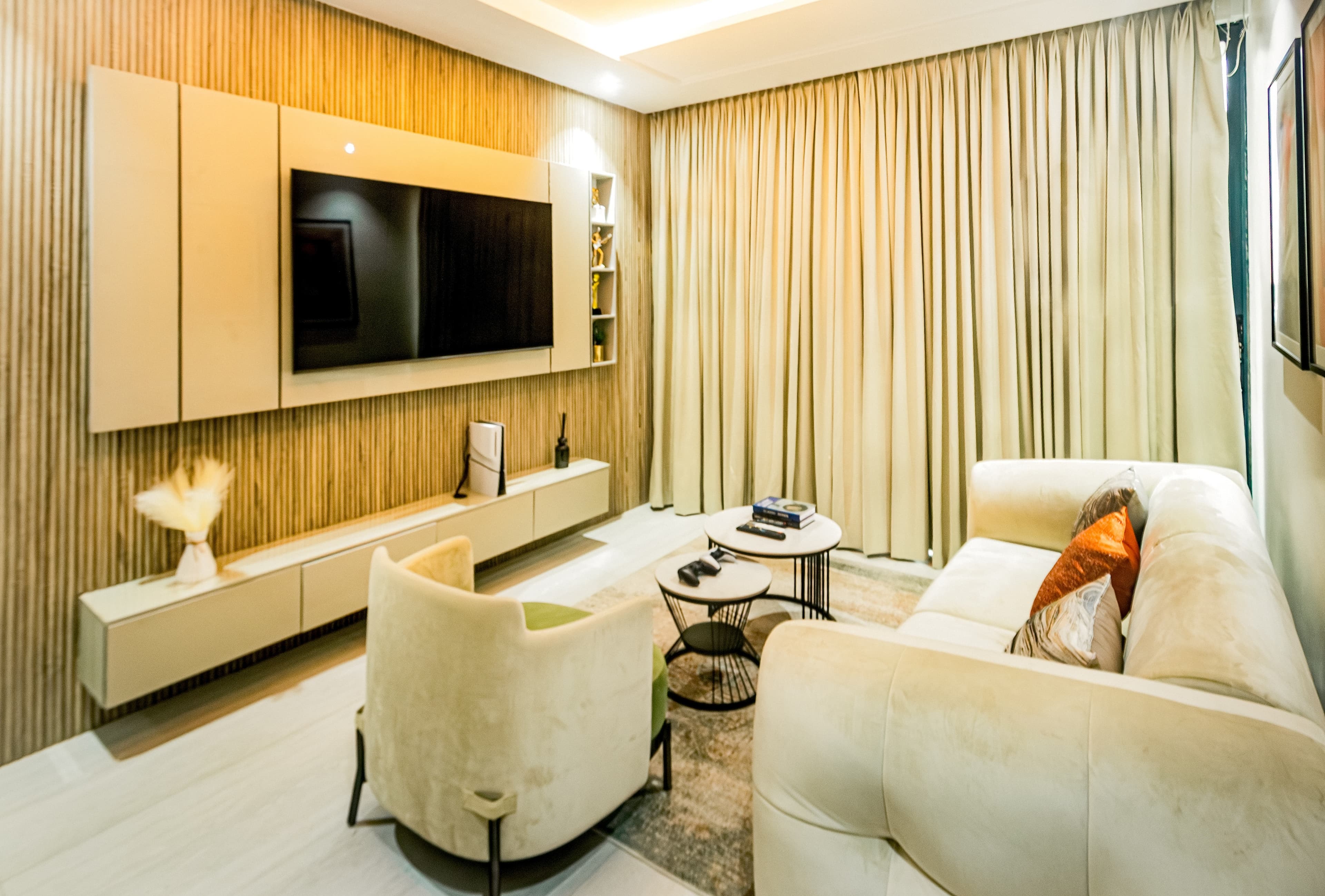 Serene 2-Bedroom City Residence in Lekki - Image 3