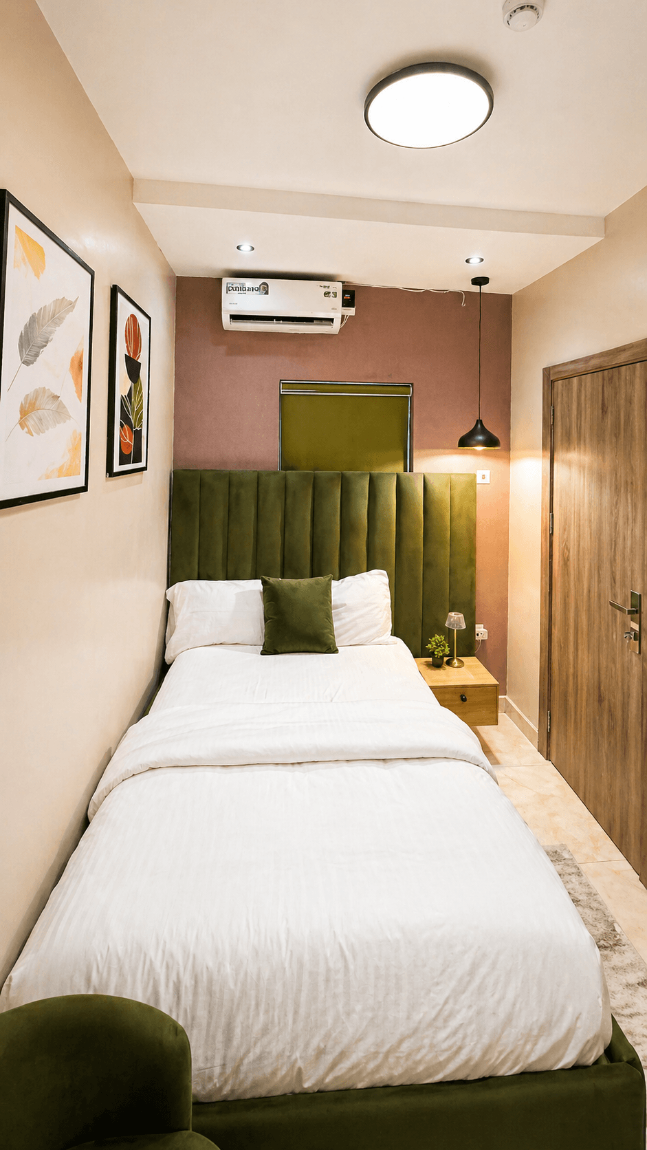Lekki Phase 1 Chic Double Room Fast Wifi Netflix Ac - Image 2