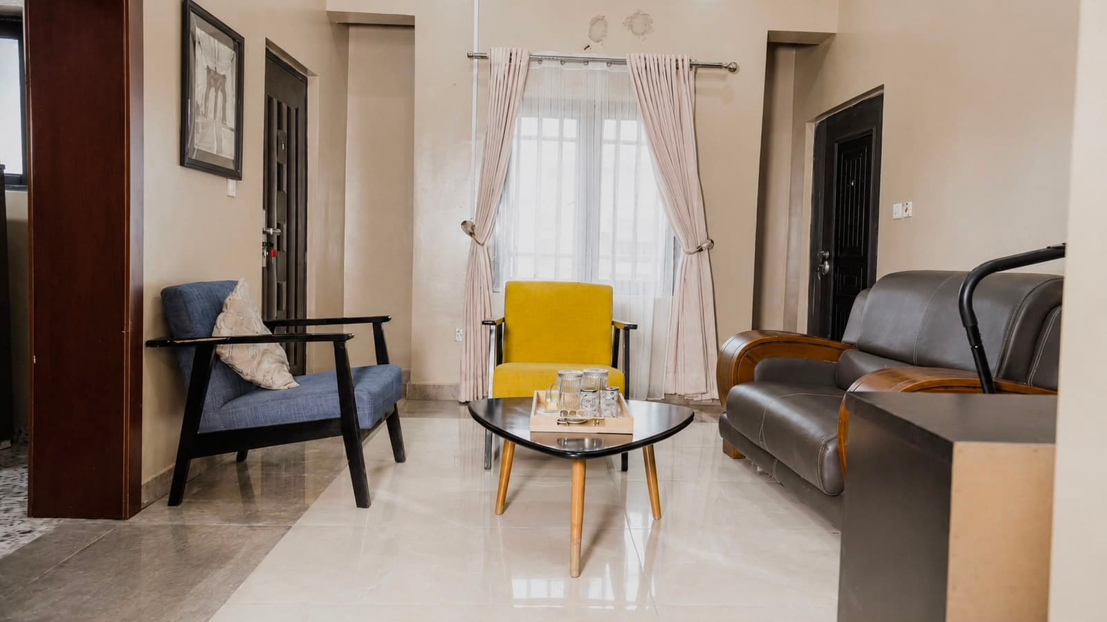 Rotzy 3-Bedroom Apartment - Image 2
