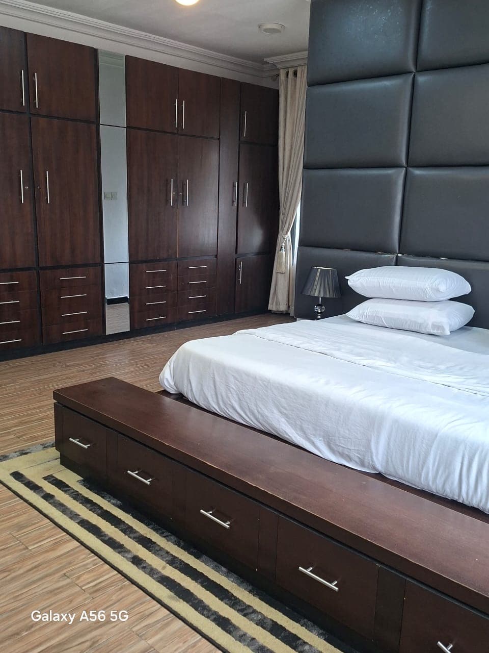 Luxury 3-Bedroom Short-Let Apartment in Oniru, Victoria Island - Image 4