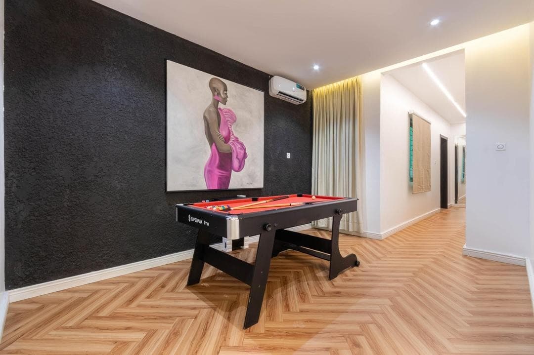 Spacious & Modern 3-Bedroom Apartment - Image 4