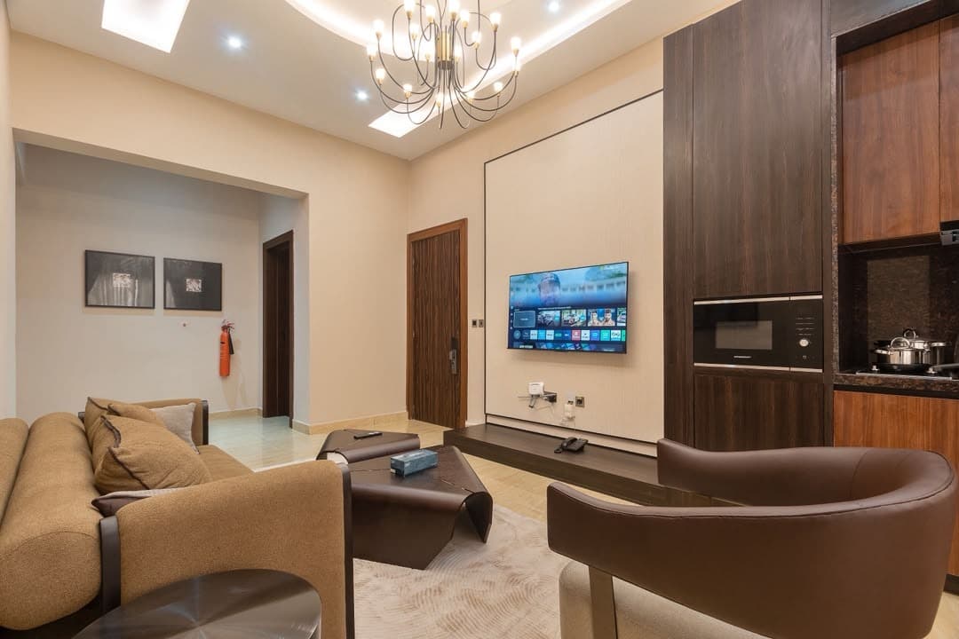 The Premium Bae Suite 3-Bedroom with Private Cinema, Rooftop & In-House Chef - Image 5