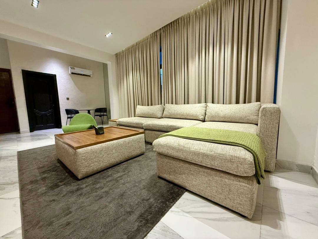 Vha -Oniru Luxury 1-Bedroom Serviced Apartment - Image 5