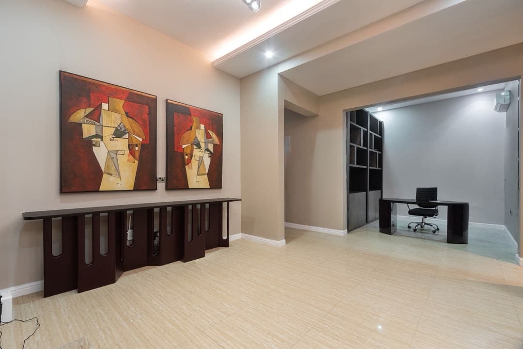 The Almond Studio with Private Cinema, Rooftop Lounge & Chef - Image 4