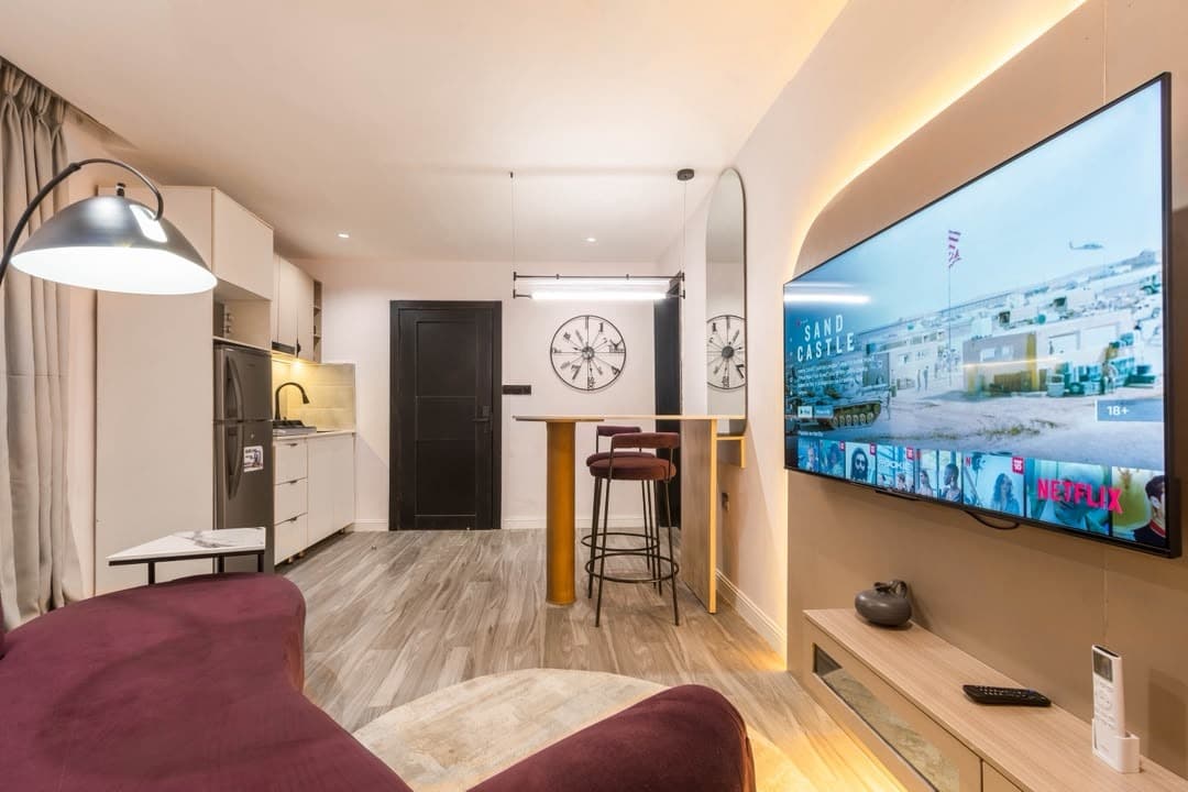 Urban Oasis 1-Bedroom Apartment