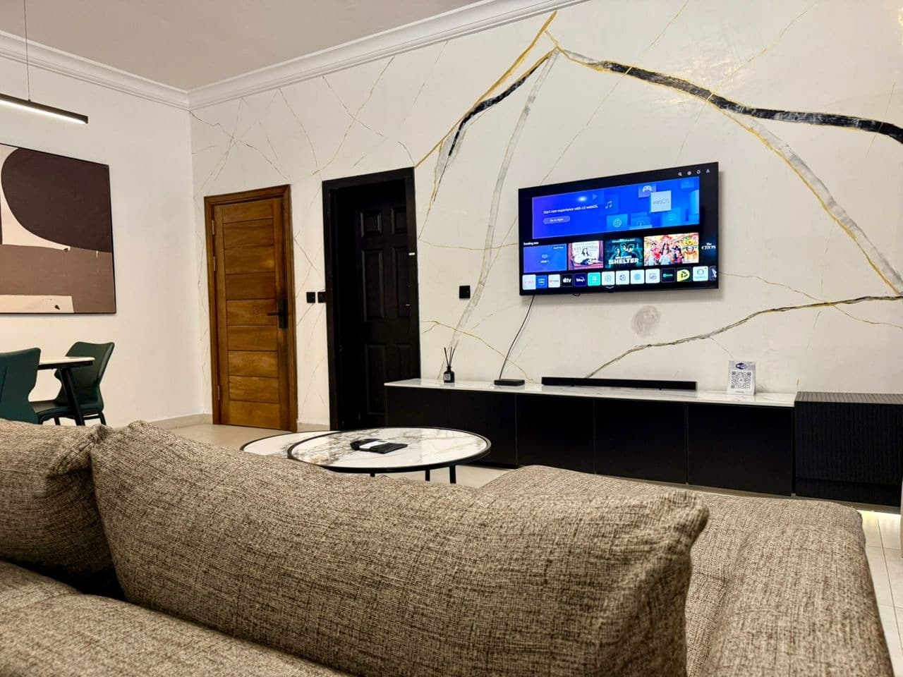 1-Bedroom A15 Vha Oniru, VI - Image 4