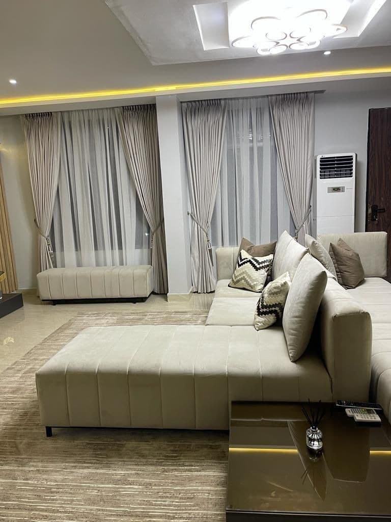Dominion Court 3-Bedroom Apartment - Image 2