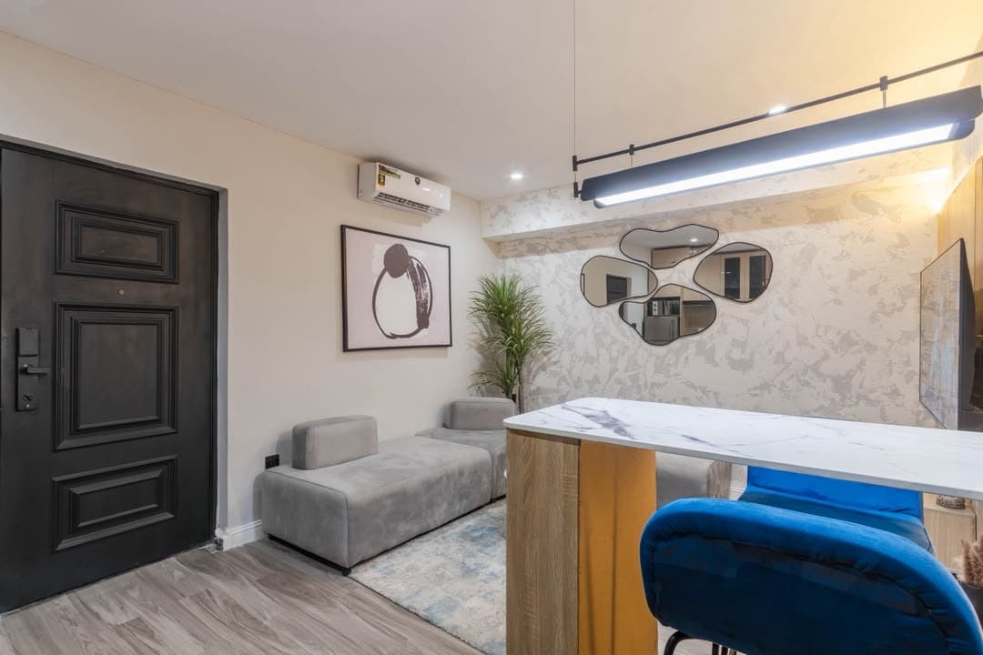 Lazy Nook One-Bedroom Apartment - Image 2